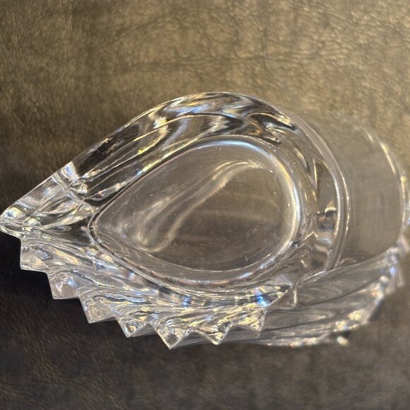 Small Heart Shape Vase - Picture 5 of 5